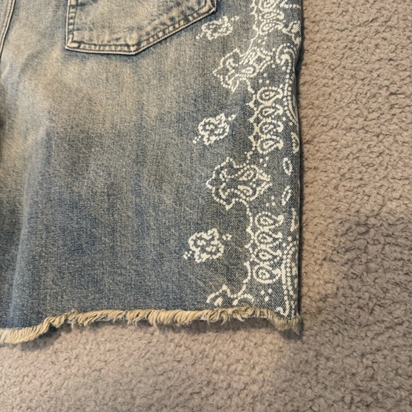 AMIRI - Straight-Leg Paisley-Print Distressed Denim Shorts - Blue Size 40 NWOT - Picture 7 of 16